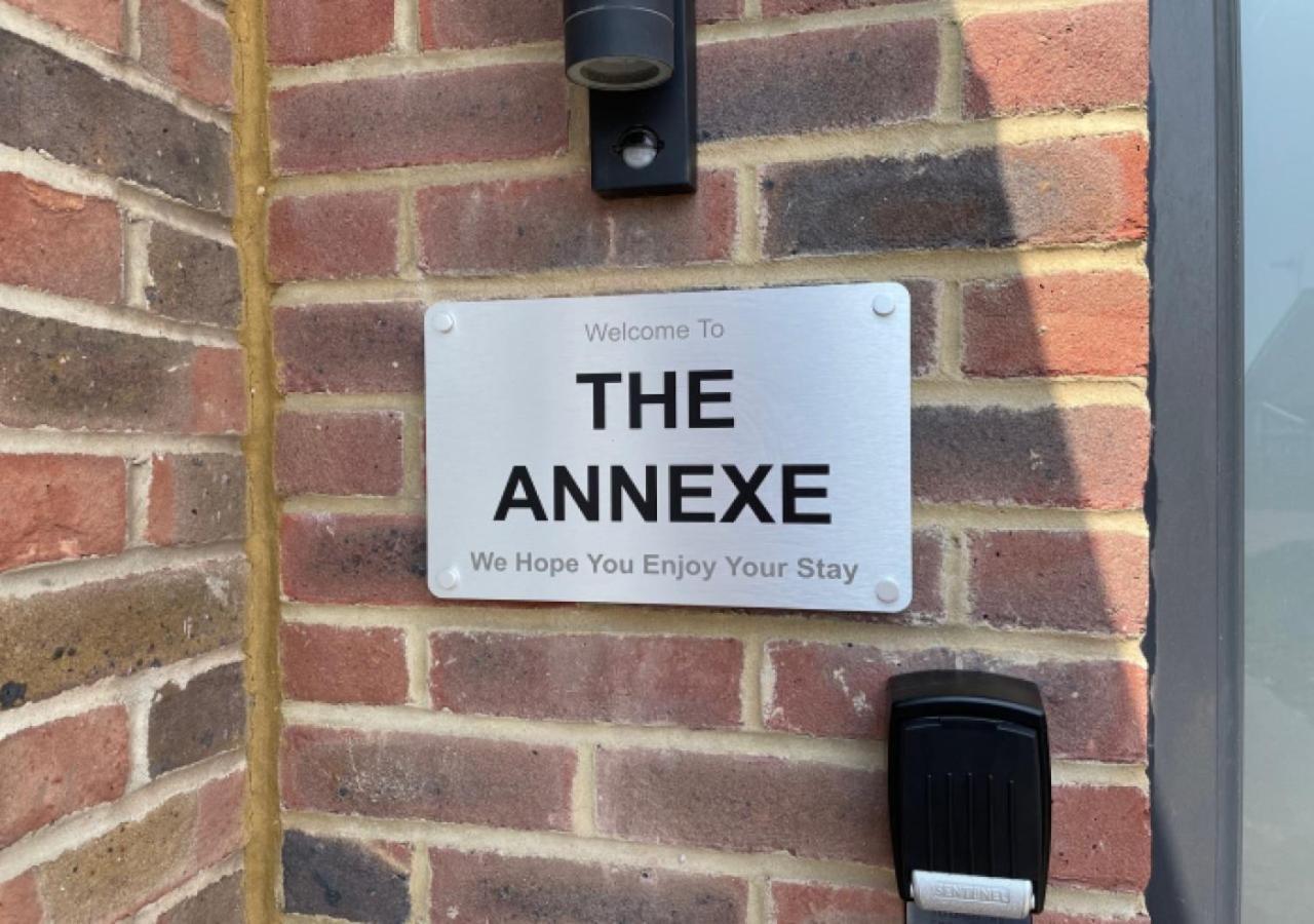 The Annexe - Pagham Apartment Exterior photo